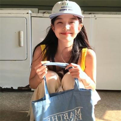 安娜与贝拉